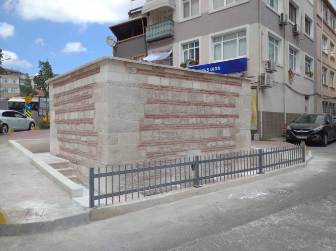 YEDİKULE MEYDAN ÇEŞMESİ